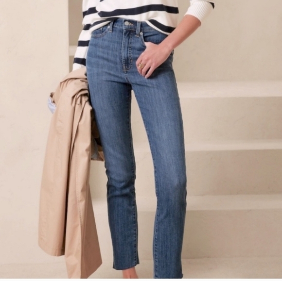 NWOT, Banana Republic, High Rise Slim Raw Hem Jeans, Medium Wash, 24/00 Long - Picture 1 of 7